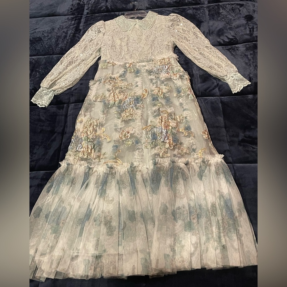 Elegant Girl’s Sugar Pageant Sage, Blue, Gold Beaded Lace Dress 12-14 - Picture 3 of 16
